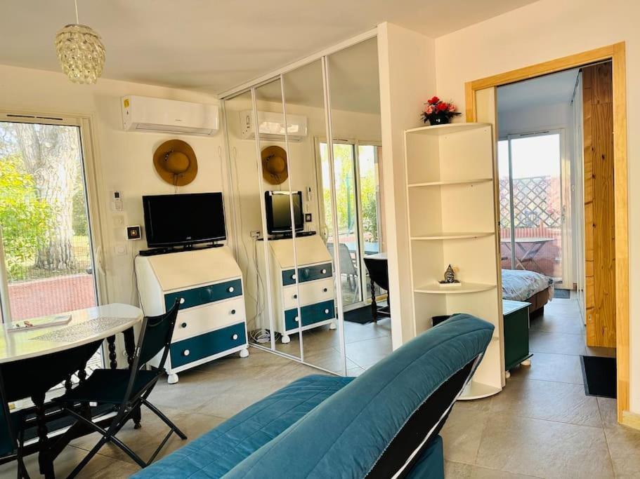 Moderne Mini Maison Lézignan-Corbières Extérieur photo