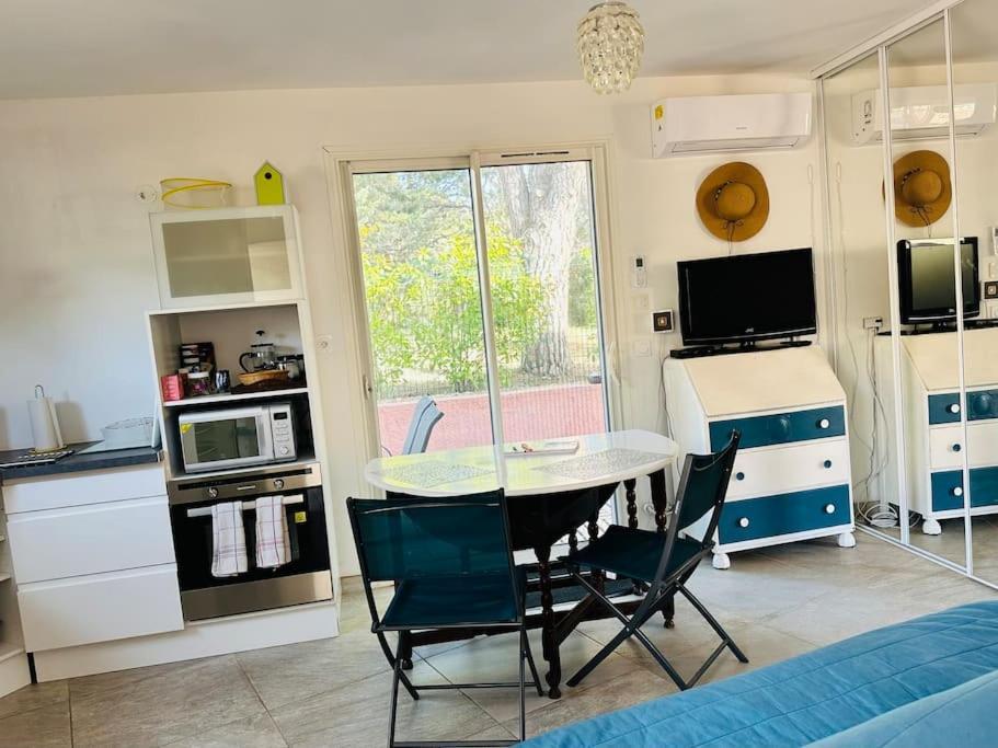 Moderne Mini Maison Lézignan-Corbières Extérieur photo
