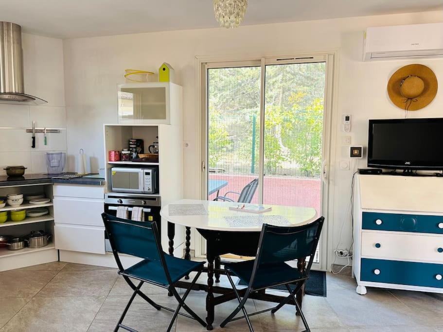 Moderne Mini Maison Lézignan-Corbières Extérieur photo
