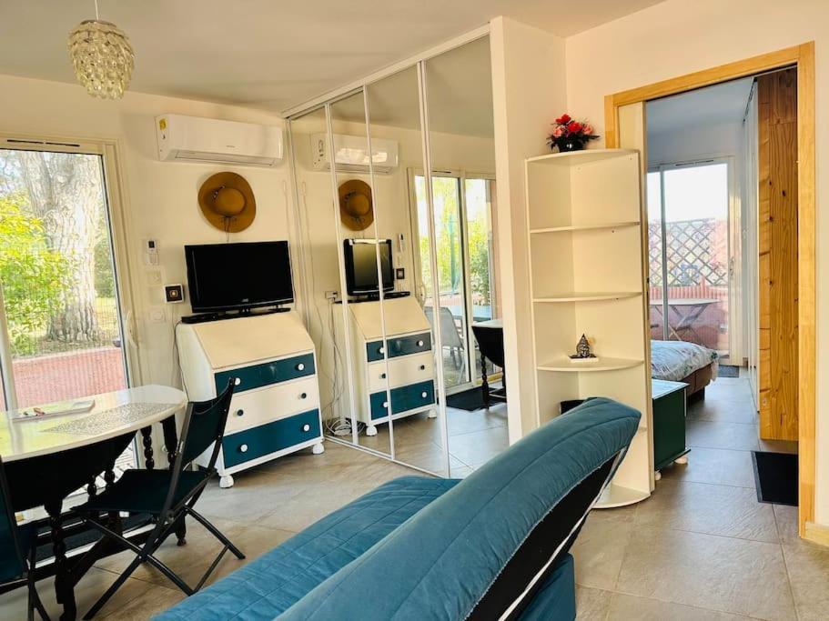 Moderne Mini Maison Lézignan-Corbières Extérieur photo